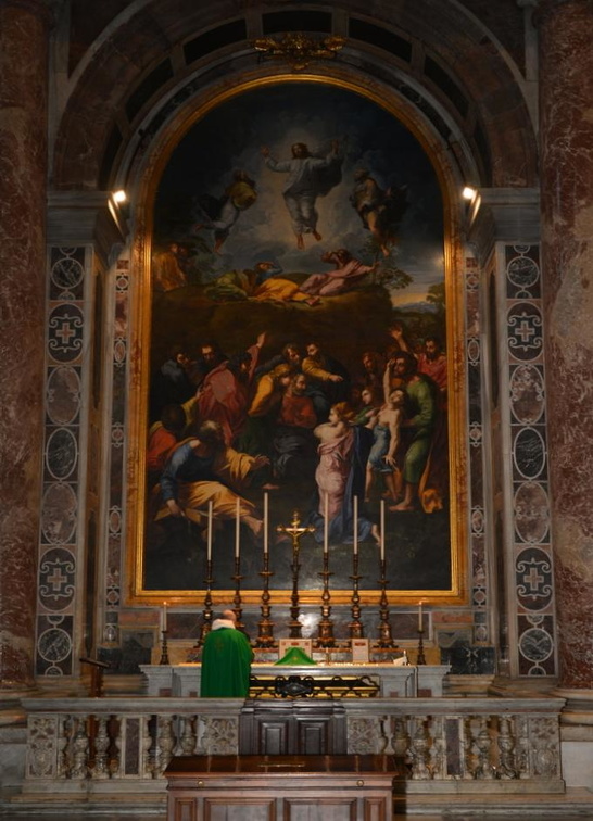 lateral chapel st.peter vatican 23oct17a