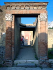 entrance herculaneum 19oct17zac