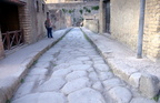 grooved street herculaneum 19oct17zac