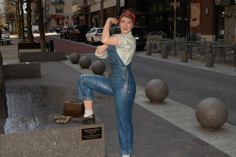 rosie the riveter national harbor 3818 3apr21