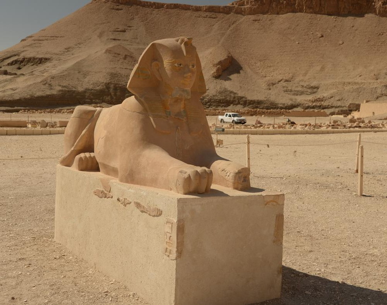 sphinx_mortuary_temple_of_hatshepsut_8596_8nov23.jpg