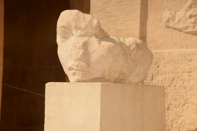 mortuary_temple_of_hatshepsut_8617_8nov23.jpg