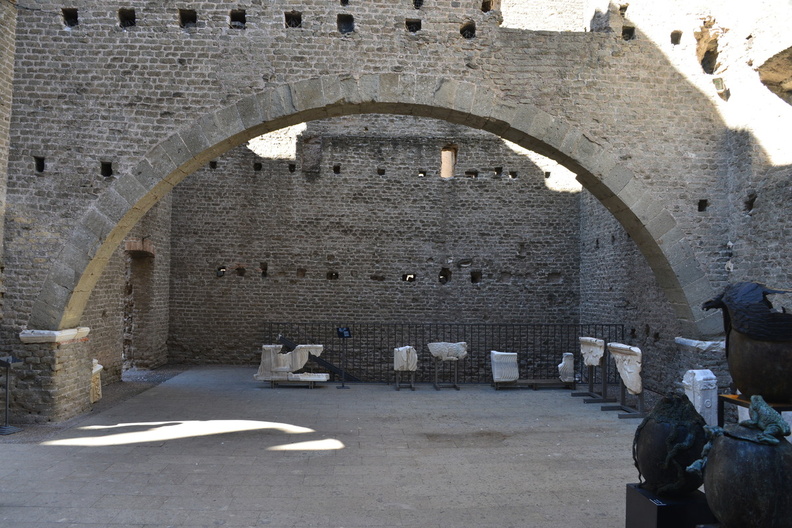 caetani_castle_appian_way_25oct17a.jpg