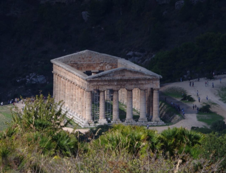 doric_temple_segesta_11oct17j.jpg