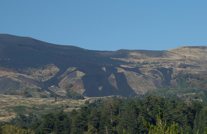 mount_etna_17oct17zdc.jpg