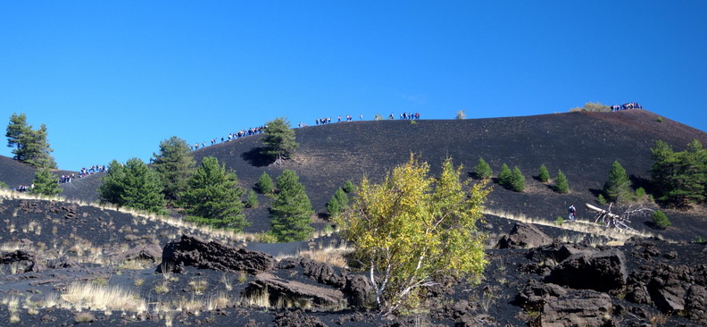 tourists_mt_etna_17oct17zac.jpg