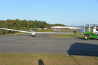 GliderPlaneGolftruck