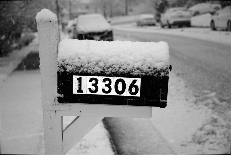 mailbox_hollinger_2713_7feb21zac.jpg