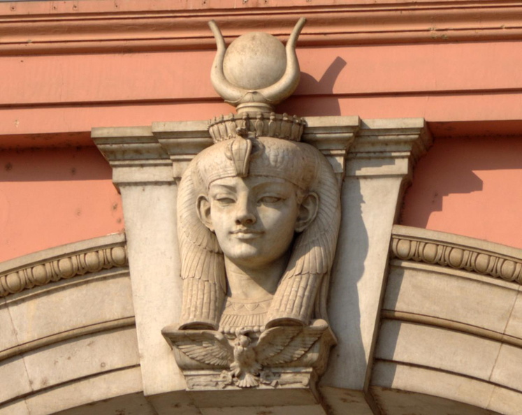isis_entrance_cairo_museum_7463_1nov23zac.jpg